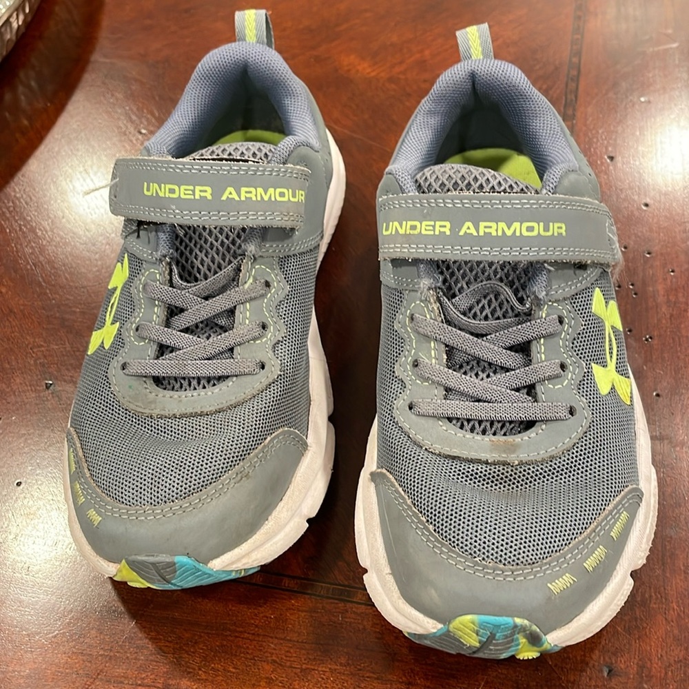 Boys under armour sneakers